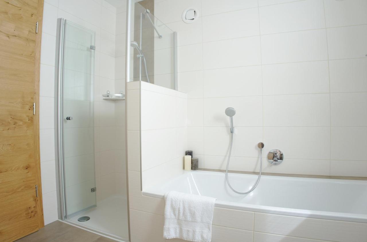 Berg' & Bluamen Appartements Stubai Neustift im Stubaital Eksteriør billede